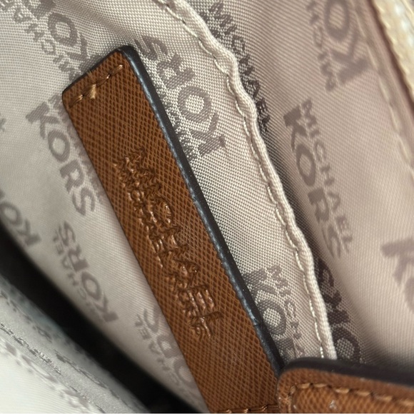 Michael Kors Hamilton Crossbody Purse - Picture 6 of 12